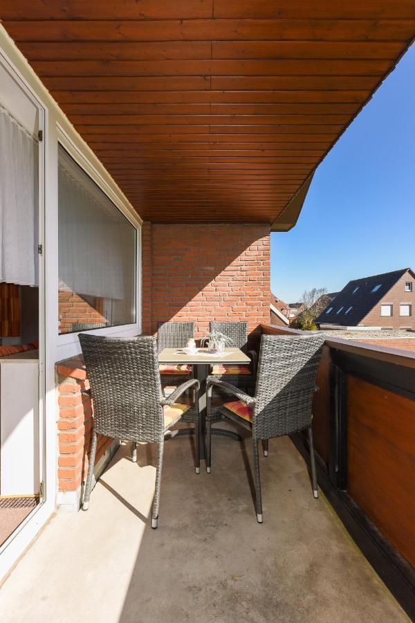 Ferienwohnungen Im Haus Am Wattenmeer Neuharlingersiel Exterior photo