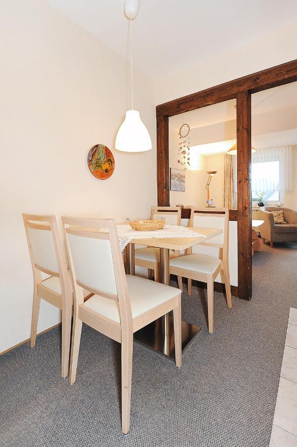 Ferienwohnungen Im Haus Am Wattenmeer Neuharlingersiel Exterior photo