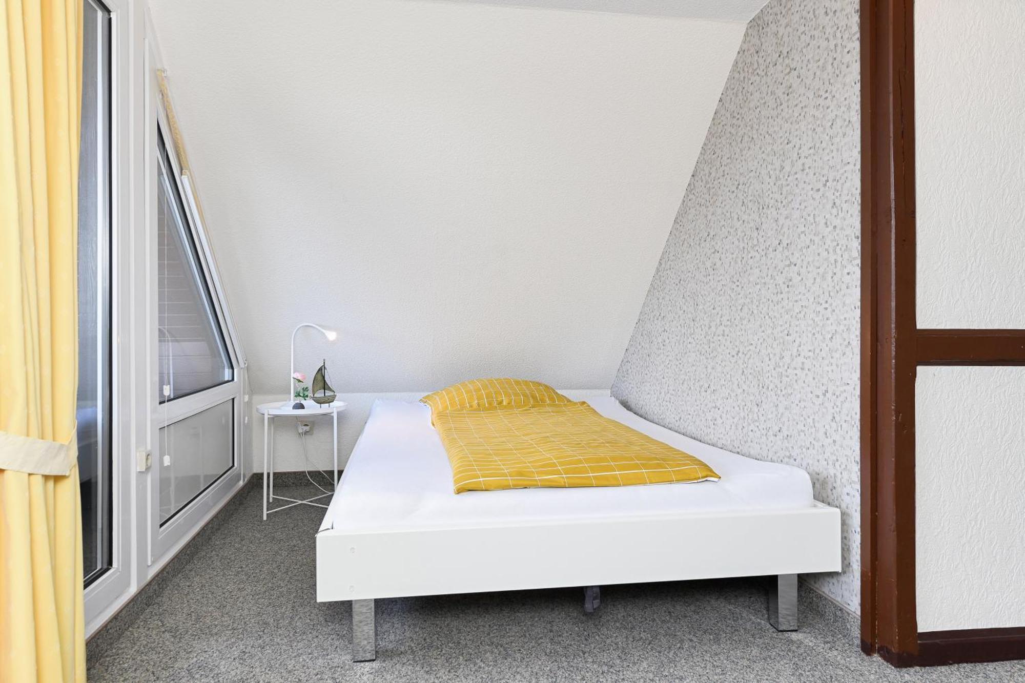 Ferienwohnungen Im Haus Am Wattenmeer Neuharlingersiel Exterior photo